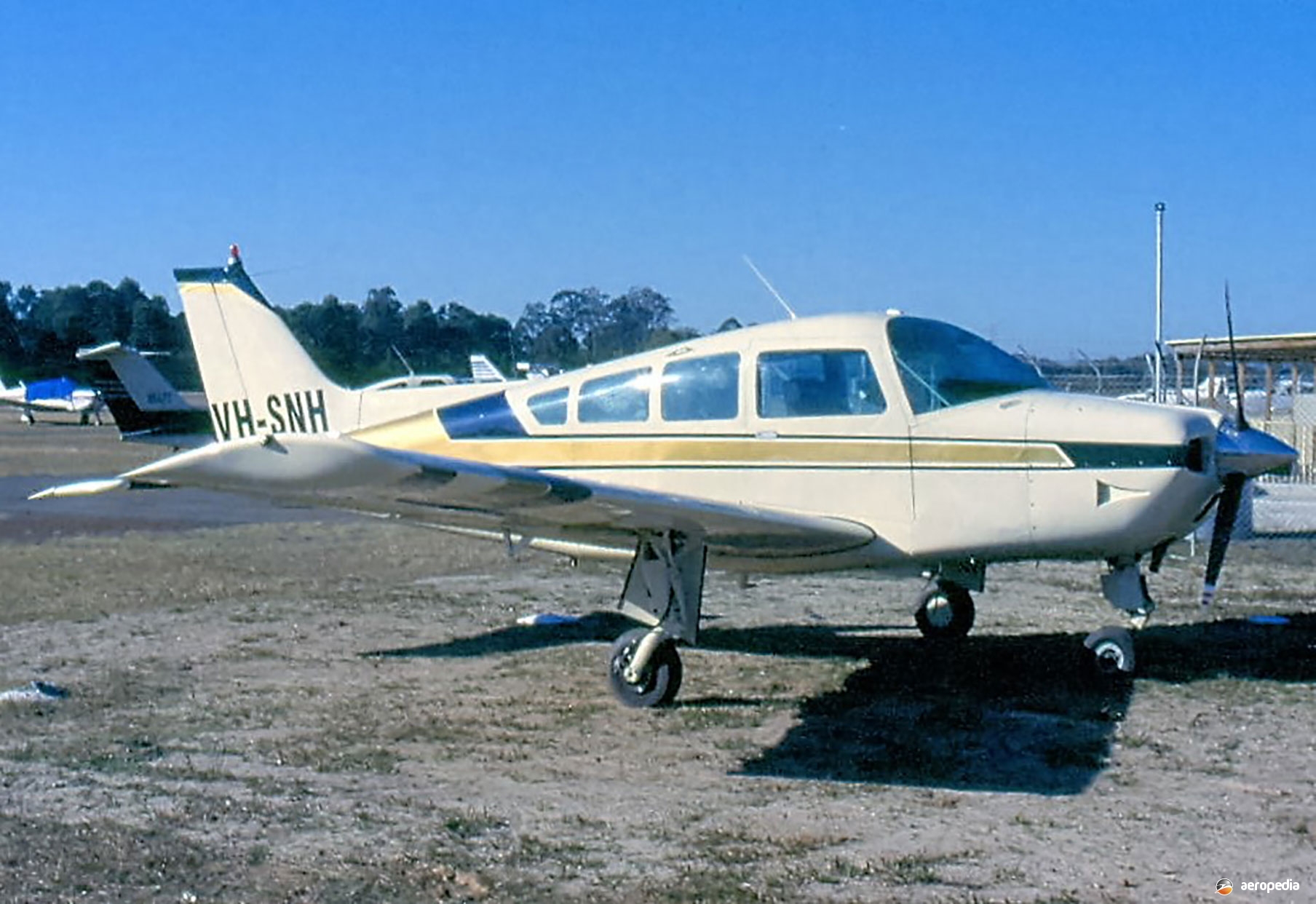 Beech 23 Musketeer Super R · The Encyclopedia of Aircraft David C. Eyre