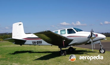 BEECH 50 TWIN BONANZA