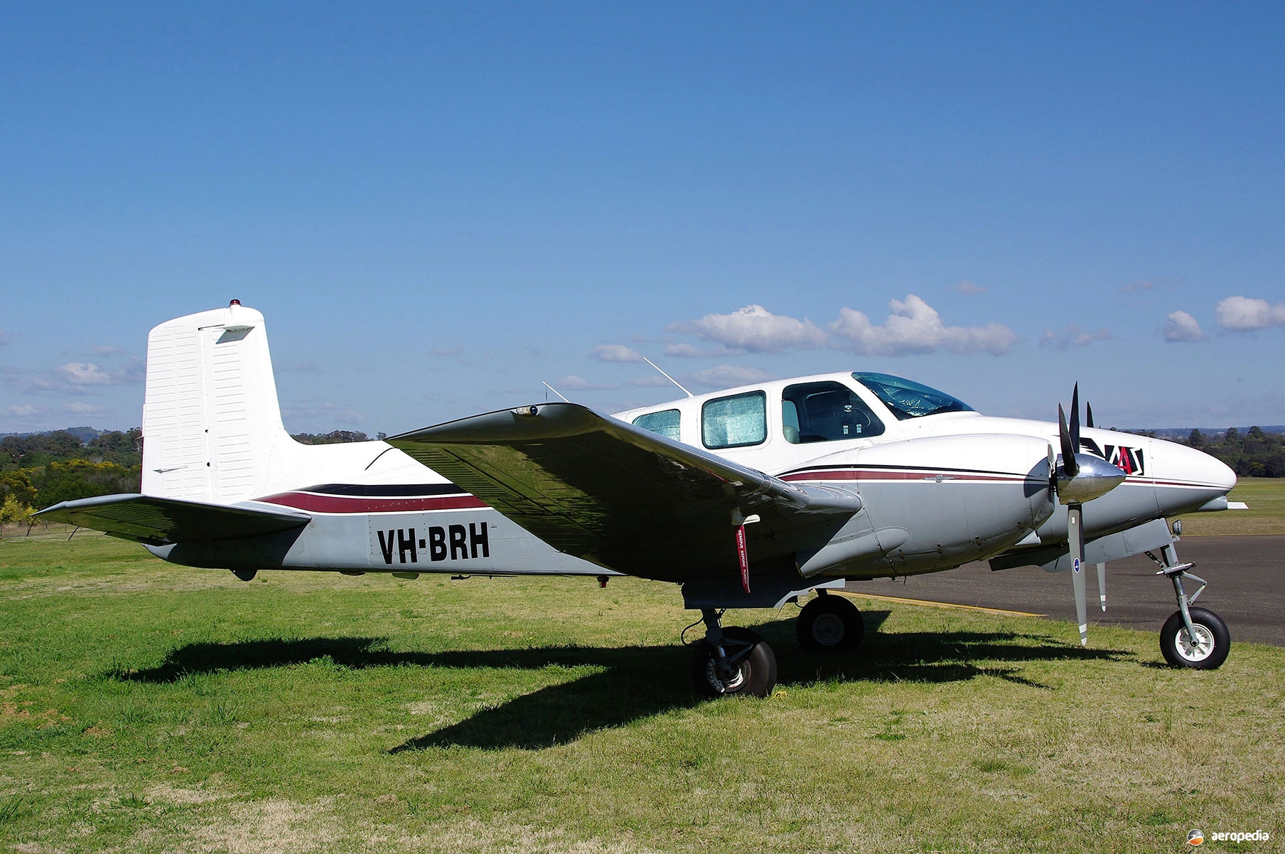 Beech 50 Twin Bonanza · The Encyclopedia of Aircraft David C. Eyre