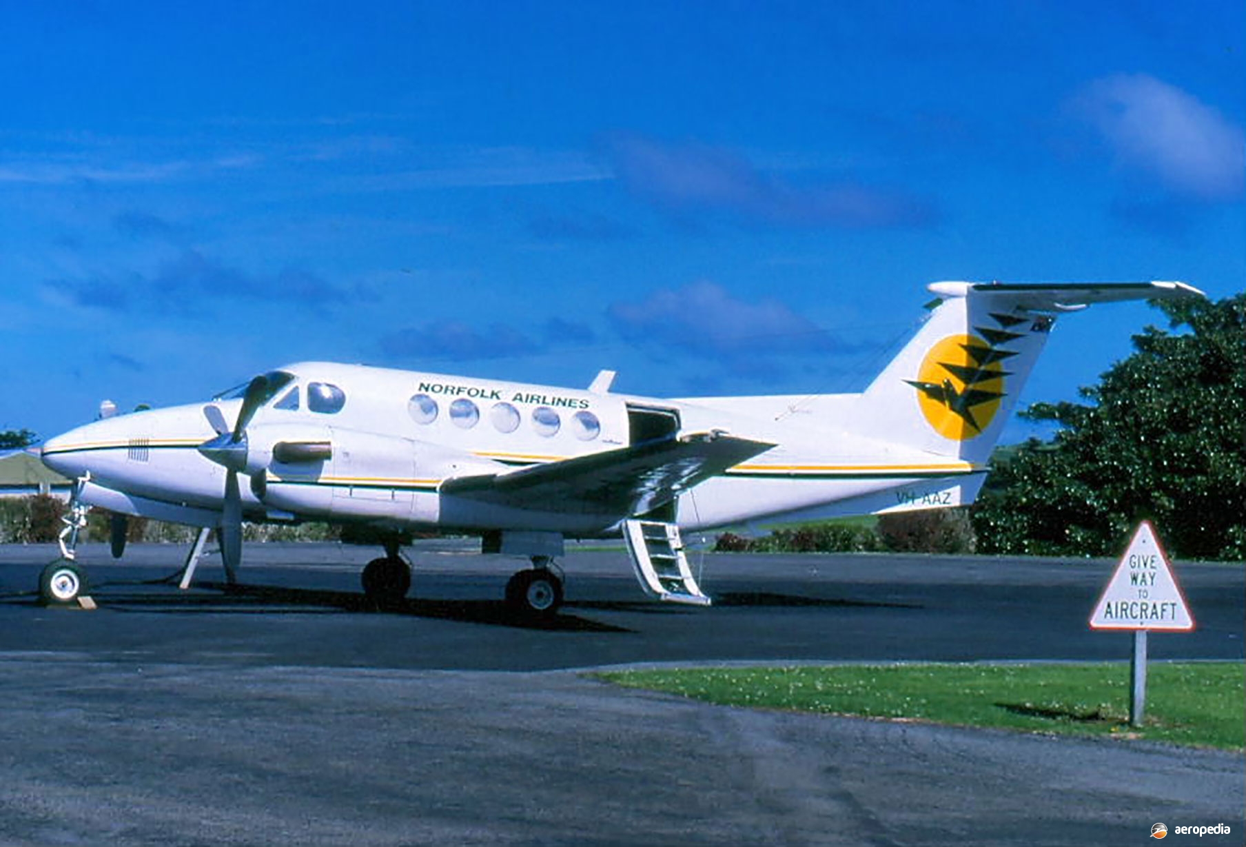 Beech Super King Air 200 · The Encyclopedia of Aircraft David C. Eyre