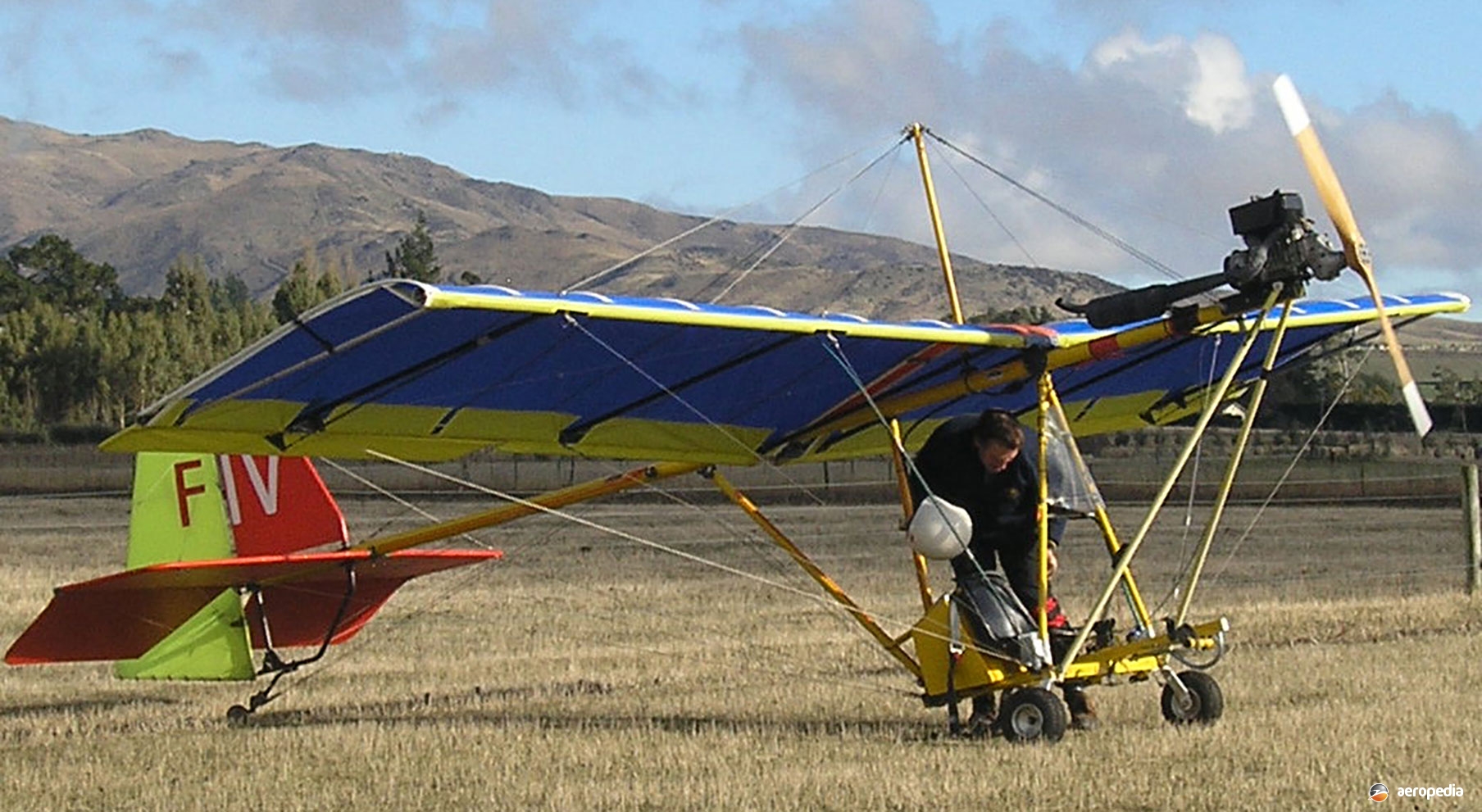 FLYING MICROLIGHT MUSTANG I · The Encyclopedia of Aircraft David C.