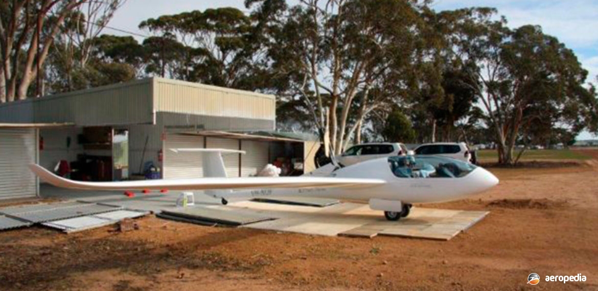 Monnett Monerai - Aeropedia The Encyclopedia Of Aircrafts - Australia - New Zealand