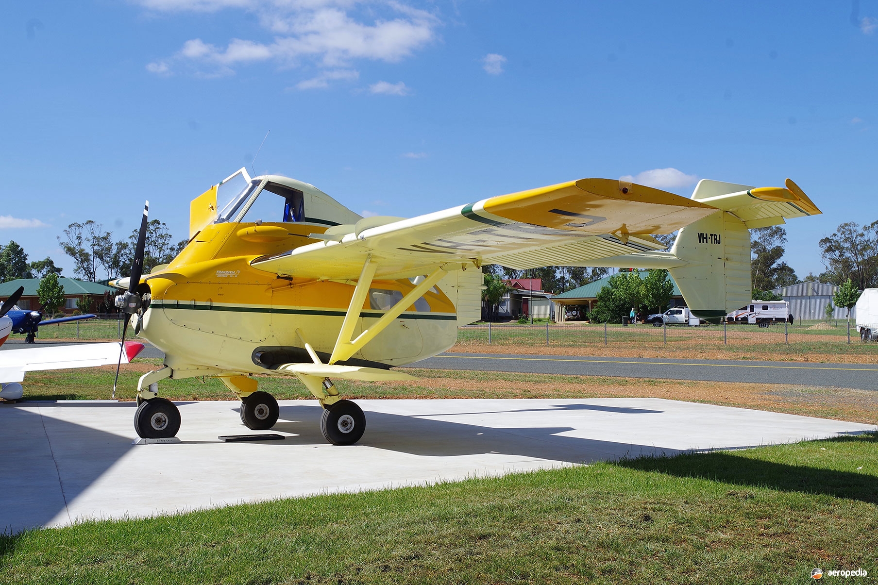 Transavia Pl-12 Airtruk · The Encyclopedia of Aircraft David C. Eyre